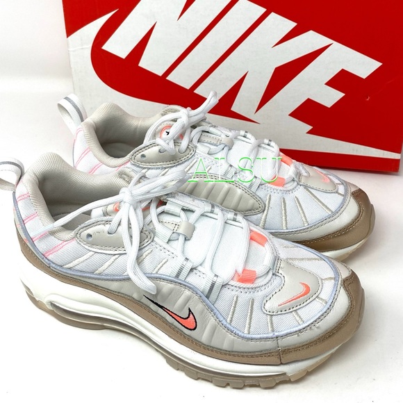 🎄SANTA’S DEAL 🎄 Nike Air Max 98 White Tan Women’s Sneakers Size 9.5 CI9907 100 - Picture 2 of 13